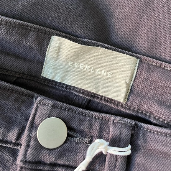 EVERLANE | Best Selling Classic Staple The Straight-Leg Crop in Shadow | Size 0 - Picture 6 of 12